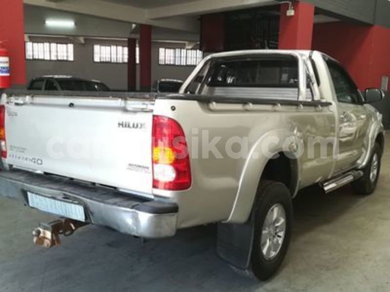 Big with watermark toyota hilux matabeleland south beitbridge 21090