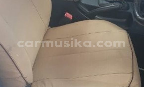 Acheter Occasion Voiture Toyota Hilux Blanc à Beitbridge, Matabeleland South Acheter Occasion Voiture Toyota Hilux Blanc à Beitbridge, Matabeleland South