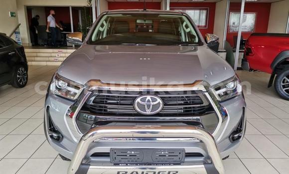 Buy Used Toyota Hilux Silver Car in Beitbridge in Matabeleland South Buy Used Toyota Hilux Silver Car in Beitbridge in Matabeleland South