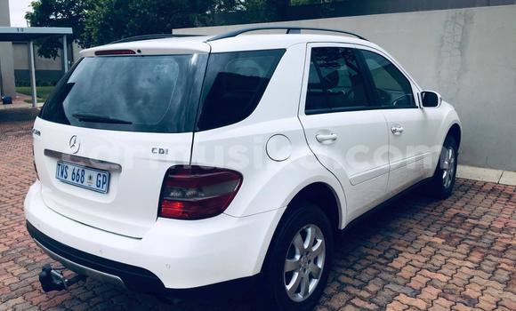 Buy Used Mercedes-Benz GLC 250D White Car in Beitbridge in Matabeleland South Buy Used Mercedes-Benz GLC 250D White Car in Beitbridge in Matabeleland South