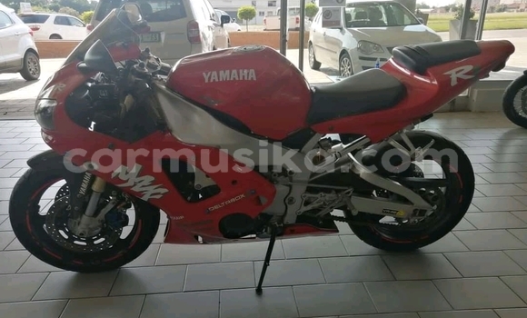 Tenga Tsaru Yo-mobile E-Krossover Tsvuku Mota in Beitbridge in Matabeleland South Tenga Tsaru Yo-mobile E-Krossover Tsvuku Mota in Beitbridge in Matabeleland South