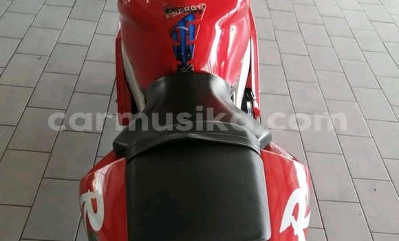 Tenga Tsaru Yo-mobile E-Krossover Tsvuku Mota in Beitbridge in Matabeleland South Tenga Tsaru Yo-mobile E-Krossover Tsvuku Mota in Beitbridge in Matabeleland South