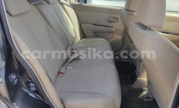 Nunua Ilio tumika Nissan Tiida Nyeusi Gari ndani ya Beitbridge nchini Matabeleland Kusini Nunua Ilio tumika Nissan Tiida Nyeusi Gari ndani ya Beitbridge nchini Matabeleland Kusini