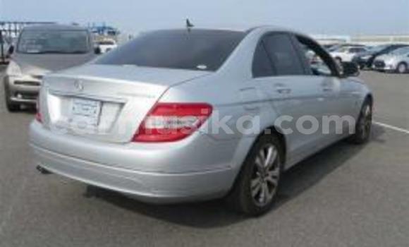 Acheter Occasion Voiture Mercedes‒Benz C–Class Gris à Beitbridge, Matabeleland South Acheter Occasion Voiture Mercedes‒Benz C–Class Gris à Beitbridge, Matabeleland South
