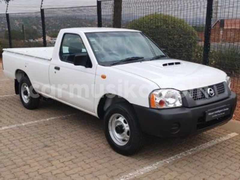 Big with watermark nissan np 300 matabeleland south beitbridge 21114