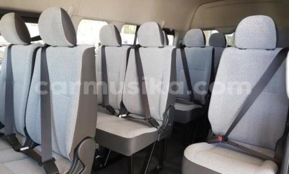 Tenga Tsaru Toyota Hiace Chena Mota in Beitbridge in Matabeleland South Tenga Tsaru Toyota Hiace Chena Mota in Beitbridge in Matabeleland South
