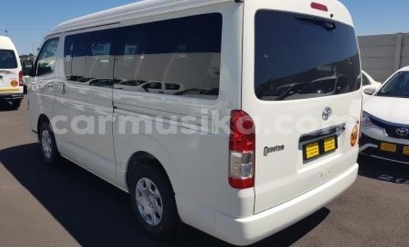 Tenga Tsaru Toyota Hiace Chena Mota in Beitbridge in Matabeleland South Tenga Tsaru Toyota Hiace Chena Mota in Beitbridge in Matabeleland South