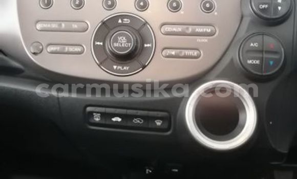 Buy Used Honda Jazz Silver Car in Beitbridge in Matabeleland South Buy Used Honda Jazz Silver Car in Beitbridge in Matabeleland South