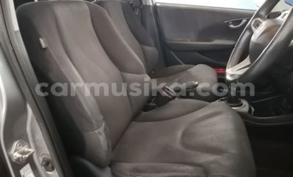 Buy Used Honda Jazz Silver Car in Beitbridge in Matabeleland South Buy Used Honda Jazz Silver Car in Beitbridge in Matabeleland South