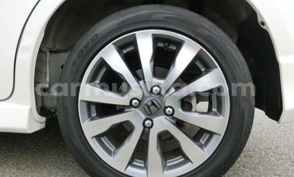 Buy Used Honda Fit White Car in Beitbridge in Matabeleland South Buy Used Honda Fit White Car in Beitbridge in Matabeleland South