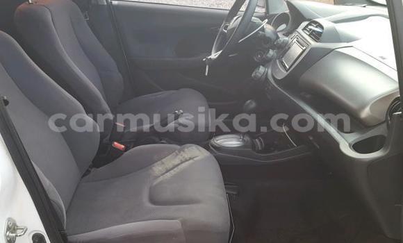 Buy Used Honda Fit White Car in Beitbridge in Matabeleland South Buy Used Honda Fit White Car in Beitbridge in Matabeleland South