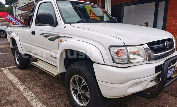 Tenga Tsaru Toyota Hilux Chena Mota in Beitbridge in Matabeleland South Tenga Tsaru Toyota Hilux Chena Mota in Beitbridge in Matabeleland South