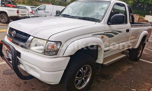 Tenga Tsaru Toyota Hilux Chena Mota in Beitbridge in Matabeleland South Tenga Tsaru Toyota Hilux Chena Mota in Beitbridge in Matabeleland South