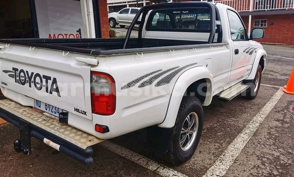Tenga Tsaru Toyota Hilux Chena Mota in Beitbridge in Matabeleland South Tenga Tsaru Toyota Hilux Chena Mota in Beitbridge in Matabeleland South