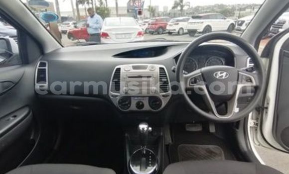 Tenga Tsaru Hyundai i20 Chena Mota in Beitbridge in Matabeleland South Tenga Tsaru Hyundai i20 Chena Mota in Beitbridge in Matabeleland South