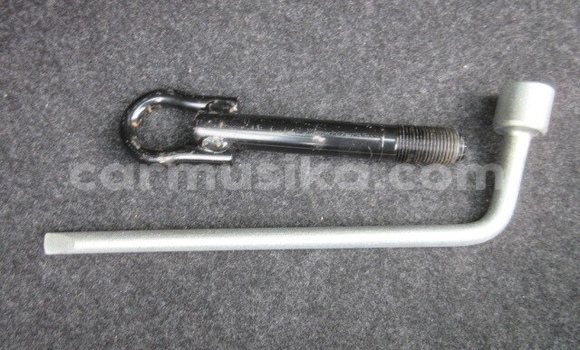 Acheter Occasion Voiture Toyota Vitz Blanc à Beitbridge, Matabeleland South Acheter Occasion Voiture Toyota Vitz Blanc à Beitbridge, Matabeleland South