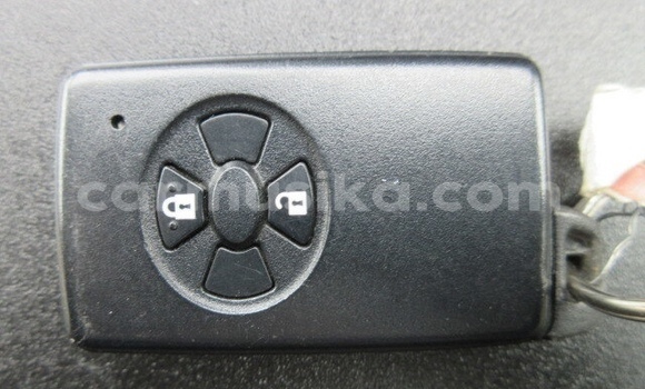 Acheter Occasion Voiture Toyota Vitz Blanc à Beitbridge, Matabeleland South Acheter Occasion Voiture Toyota Vitz Blanc à Beitbridge, Matabeleland South