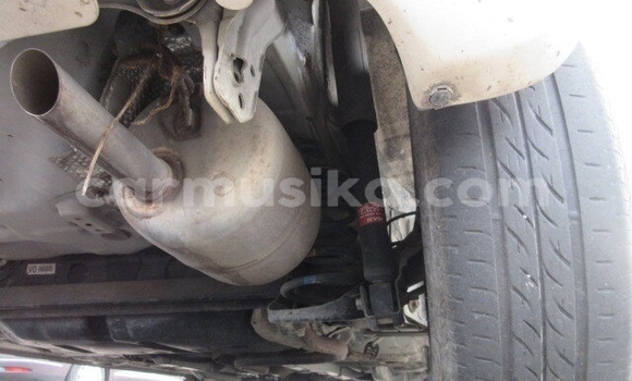 Acheter Occasion Voiture Toyota Vitz Blanc à Beitbridge, Matabeleland South Acheter Occasion Voiture Toyota Vitz Blanc à Beitbridge, Matabeleland South