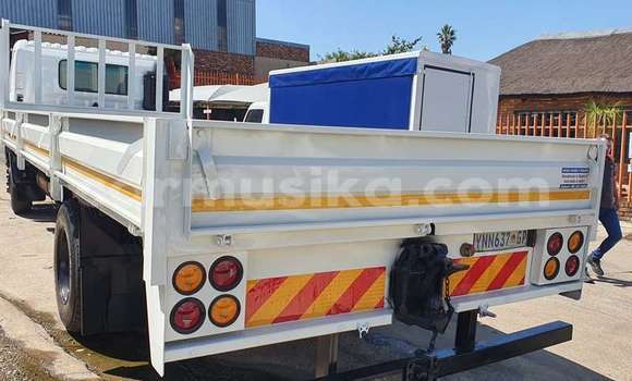 Acheter Occasion Voiture Haima 7 Blanc à Beitbridge, Matabeleland South Acheter Occasion Voiture Haima 7 Blanc à Beitbridge, Matabeleland South