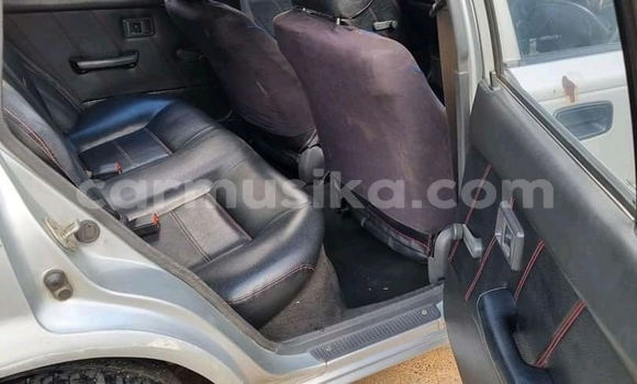 Acheter Occasion Voiture Toyota T100 Bleu à Beitbridge, Matabeleland South Acheter Occasion Voiture Toyota T100 Bleu à Beitbridge, Matabeleland South