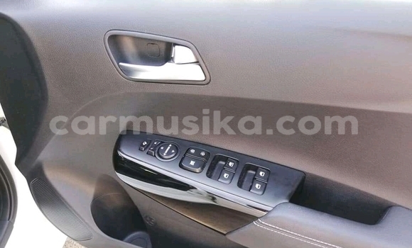 Acheter Occasion Voiture Kia Picanto Blanc à Beitbridge, Matabeleland South Acheter Occasion Voiture Kia Picanto Blanc à Beitbridge, Matabeleland South