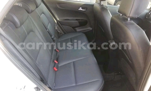 Acheter Occasion Voiture Kia Picanto Blanc à Beitbridge, Matabeleland South Acheter Occasion Voiture Kia Picanto Blanc à Beitbridge, Matabeleland South