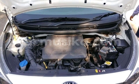 Acheter Occasion Voiture Kia Picanto Blanc à Beitbridge, Matabeleland South Acheter Occasion Voiture Kia Picanto Blanc à Beitbridge, Matabeleland South