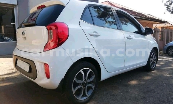 Acheter Occasion Voiture Kia Picanto Blanc à Beitbridge, Matabeleland South Acheter Occasion Voiture Kia Picanto Blanc à Beitbridge, Matabeleland South