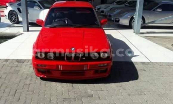Acheter Occasion Voiture BMW 3–Series Rouge à Beitbridge, Matabeleland South Acheter Occasion Voiture BMW 3–Series Rouge à Beitbridge, Matabeleland South
