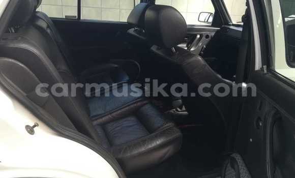 Acheter Occasion Voiture Volkswagen Golf Blanc à Beitbridge, Matabeleland South Acheter Occasion Voiture Volkswagen Golf Blanc à Beitbridge, Matabeleland South