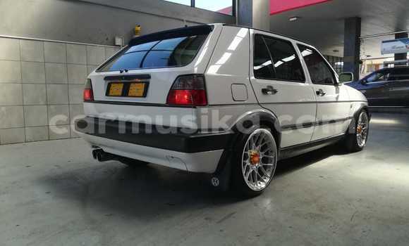 Acheter Occasion Voiture Volkswagen Golf Blanc à Beitbridge, Matabeleland South Acheter Occasion Voiture Volkswagen Golf Blanc à Beitbridge, Matabeleland South