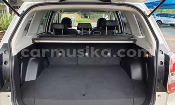 Acheter Occasion Voiture Subaru Forester Blanc à Beitbridge, Matabeleland South Acheter Occasion Voiture Subaru Forester Blanc à Beitbridge, Matabeleland South