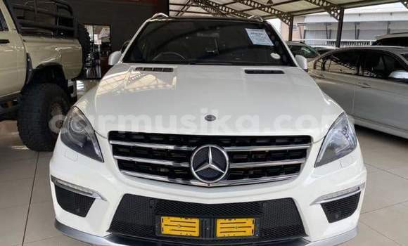 Acheter Occasion Voiture Mercedes‒Benz ML–Class Blanc à Beitbridge, Matabeleland South Acheter Occasion Voiture Mercedes‒Benz ML–Class Blanc à Beitbridge, Matabeleland South