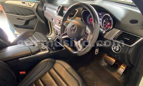 Acheter Occasion Voiture Mercedes‒Benz ML–Class Blanc à Beitbridge, Matabeleland South Acheter Occasion Voiture Mercedes‒Benz ML–Class Blanc à Beitbridge, Matabeleland South