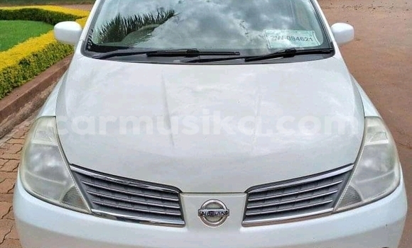 Buy Used Nissan Tiida White Car in Beitbridge in Matabeleland South Buy Used Nissan Tiida White Car in Beitbridge in Matabeleland South