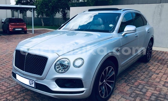 Nunua Ilio tumika Bentley Continental GT Fedha Gari ndani ya Beitbridge nchini Matabeleland Kusini