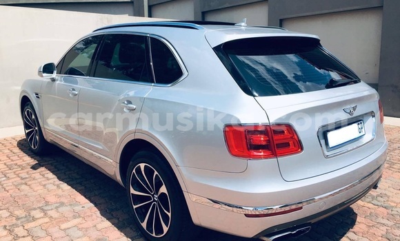 Tenga Tsaru Bentley Continental GT Sirivha Mota in Beitbridge in Matabeleland South Tenga Tsaru Bentley Continental GT Sirivha Mota in Beitbridge in Matabeleland South