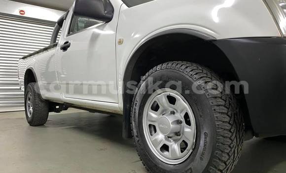 Tenga Tsaru Isuzu Axiom Chena Mota in Beitbridge in Matabeleland South Tenga Tsaru Isuzu Axiom Chena Mota in Beitbridge in Matabeleland South