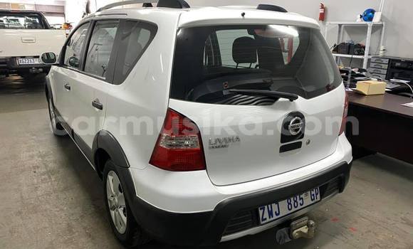 Tenga Tsaru Nissan Livina Chena Mota in Beitbridge in Matabeleland South Tenga Tsaru Nissan Livina Chena Mota in Beitbridge in Matabeleland South