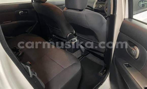 Tenga Tsaru Nissan Livina Chena Mota in Beitbridge in Matabeleland South Tenga Tsaru Nissan Livina Chena Mota in Beitbridge in Matabeleland South