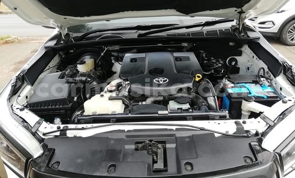 Acheter Occasion Voiture Toyota Hilux Blanc à Beitbridge, Matabeleland South Acheter Occasion Voiture Toyota Hilux Blanc à Beitbridge, Matabeleland South