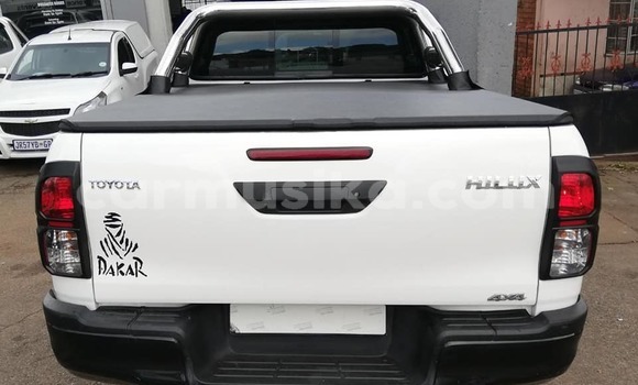 Acheter Occasion Voiture Toyota Hilux Blanc à Beitbridge, Matabeleland South Acheter Occasion Voiture Toyota Hilux Blanc à Beitbridge, Matabeleland South