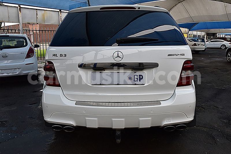 Big with watermark mercedes benz glc 250d matabeleland south beitbridge 21154