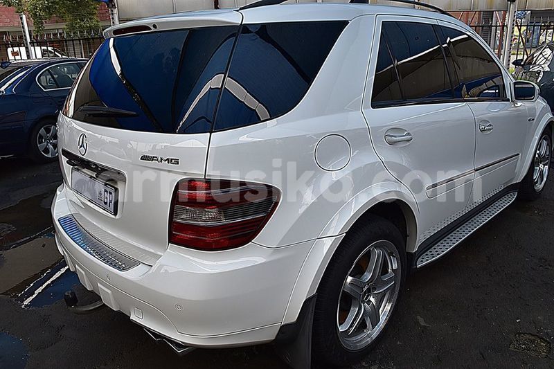 Big with watermark mercedes benz glc 250d matabeleland south beitbridge 21154