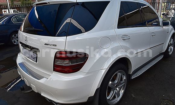 Acheter Occasion Voiture Mercedes-Benz GLC 250D Blanc à Beitbridge, Matabeleland South Acheter Occasion Voiture Mercedes-Benz GLC 250D Blanc à Beitbridge, Matabeleland South