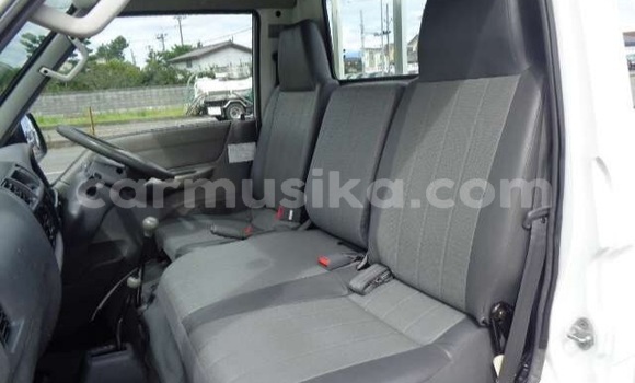 Buy Used Powerstar 2628 White Truck in Beitbridge in Matabeleland South Buy Used Powerstar 2628 White Truck in Beitbridge in Matabeleland South