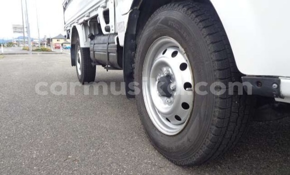 Buy Used Powerstar 2628 White Truck in Beitbridge in Matabeleland South Buy Used Powerstar 2628 White Truck in Beitbridge in Matabeleland South