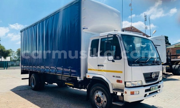 Buy Used Nissan UD White Truck in Beitbridge in Matabeleland South Buy Used Nissan UD White Truck in Beitbridge in Matabeleland South