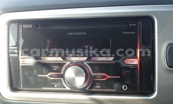 Acheter Occasion Voiture Toyota Vitz Bleu à Beitbridge, Matabeleland South Acheter Occasion Voiture Toyota Vitz Bleu à Beitbridge, Matabeleland South