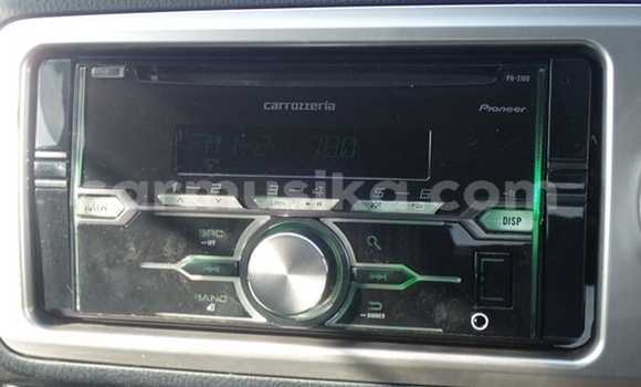 Acheter Occasion Voiture Toyota Vitz Bleu à Beitbridge, Matabeleland South Acheter Occasion Voiture Toyota Vitz Bleu à Beitbridge, Matabeleland South